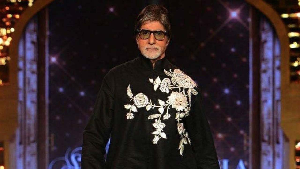A Journey Through Amitabh Bachchans Stardom