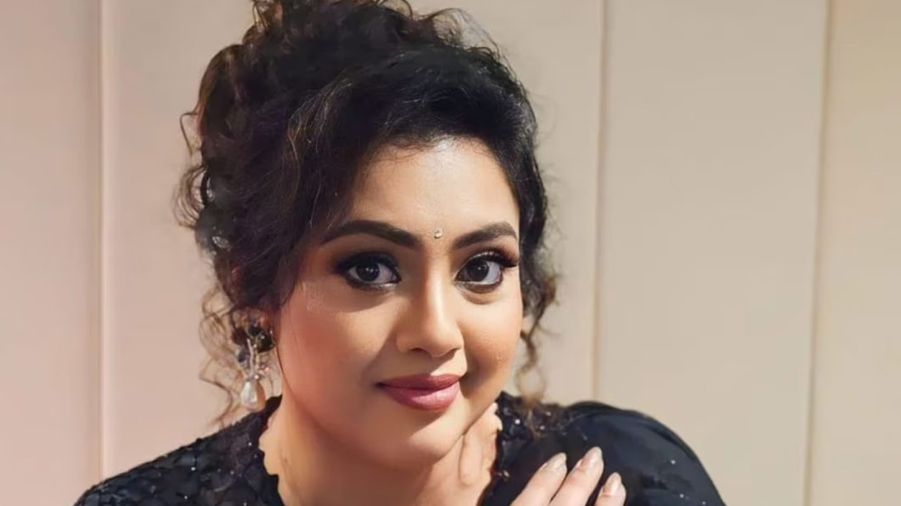 Meena Denies Second Marriage Rumors and Affair with Dhanush, Calls Media Speculations Fake