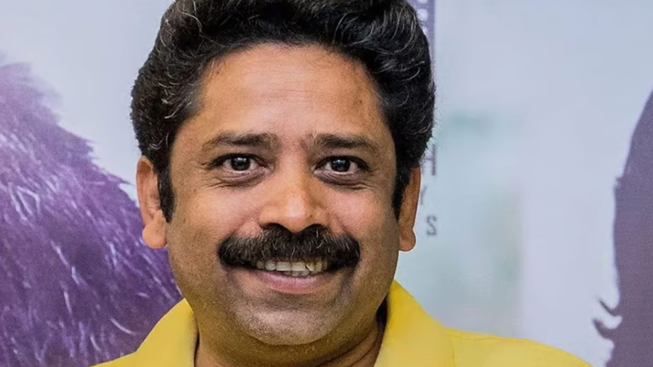 Seenu Ramasamy Announces Divorce from Wife GS Dharshana After 17 Years of Marriage