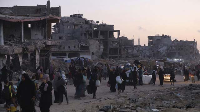 Khan Younis Under Fire: Destruction Escalates in Israel-Hamas Conflict