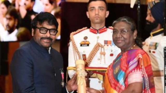 Megastar Chiranjeevi Received The Padma Vibhushan Award From The President