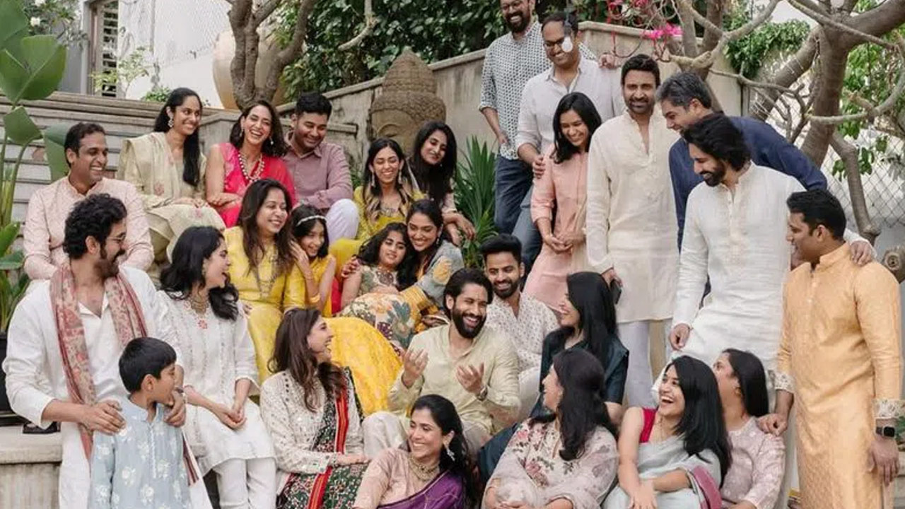 Miheeka Daggubati Shares Photo of Akkineni and Daggubati Families at Naga Chaitanya's Wedding