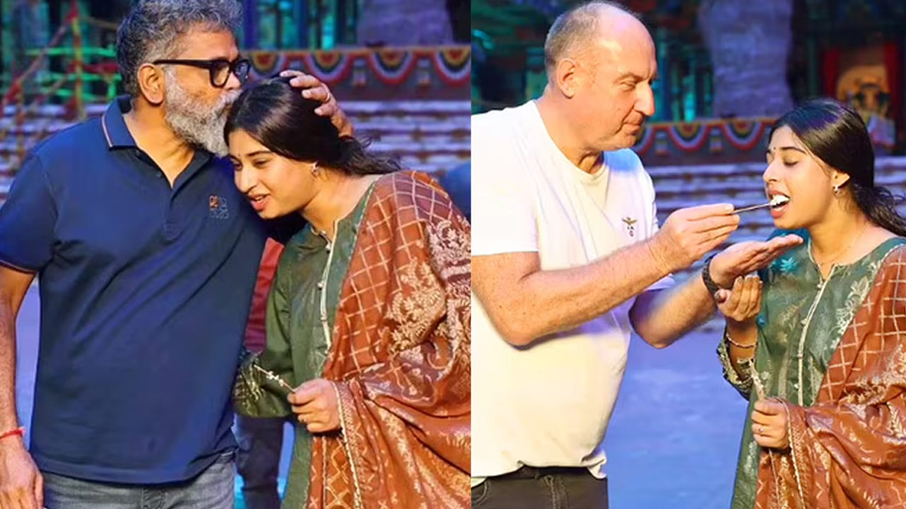 Pushpa 2 Choreographer Shrasti Verma's Birthday Celebration Photos