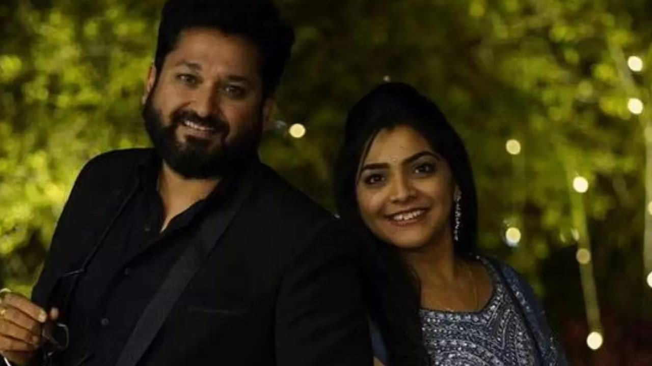 Sai Kiran Set to Marry Sravanthi, His Co-Star from Koilamma, After Divorce Sai Kiran Set to Marry Sravanthi, His Co-Star from Koilamma, After Divorce