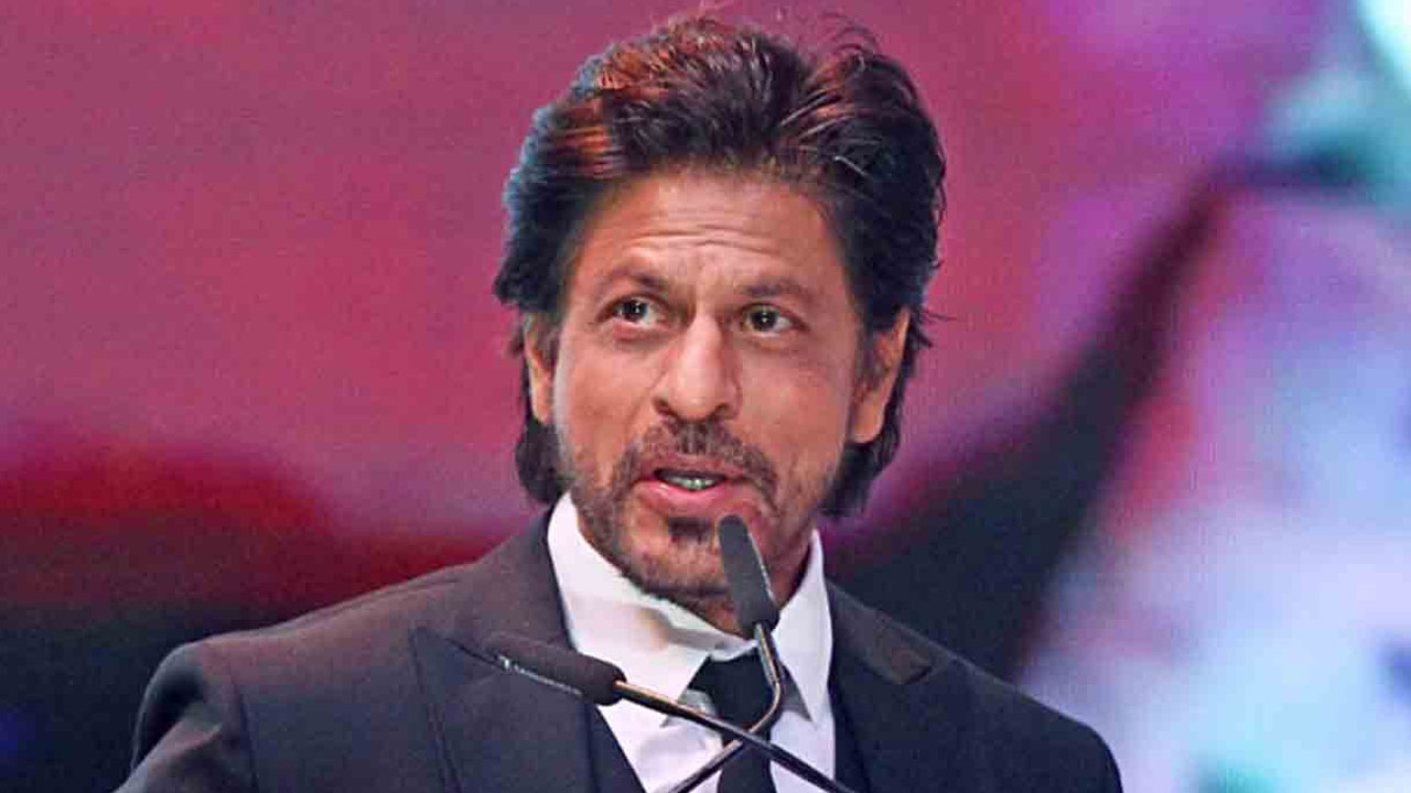 Shah Rukh Khan Threatened for â‚¹50 Lakh: Lawyer Arrested