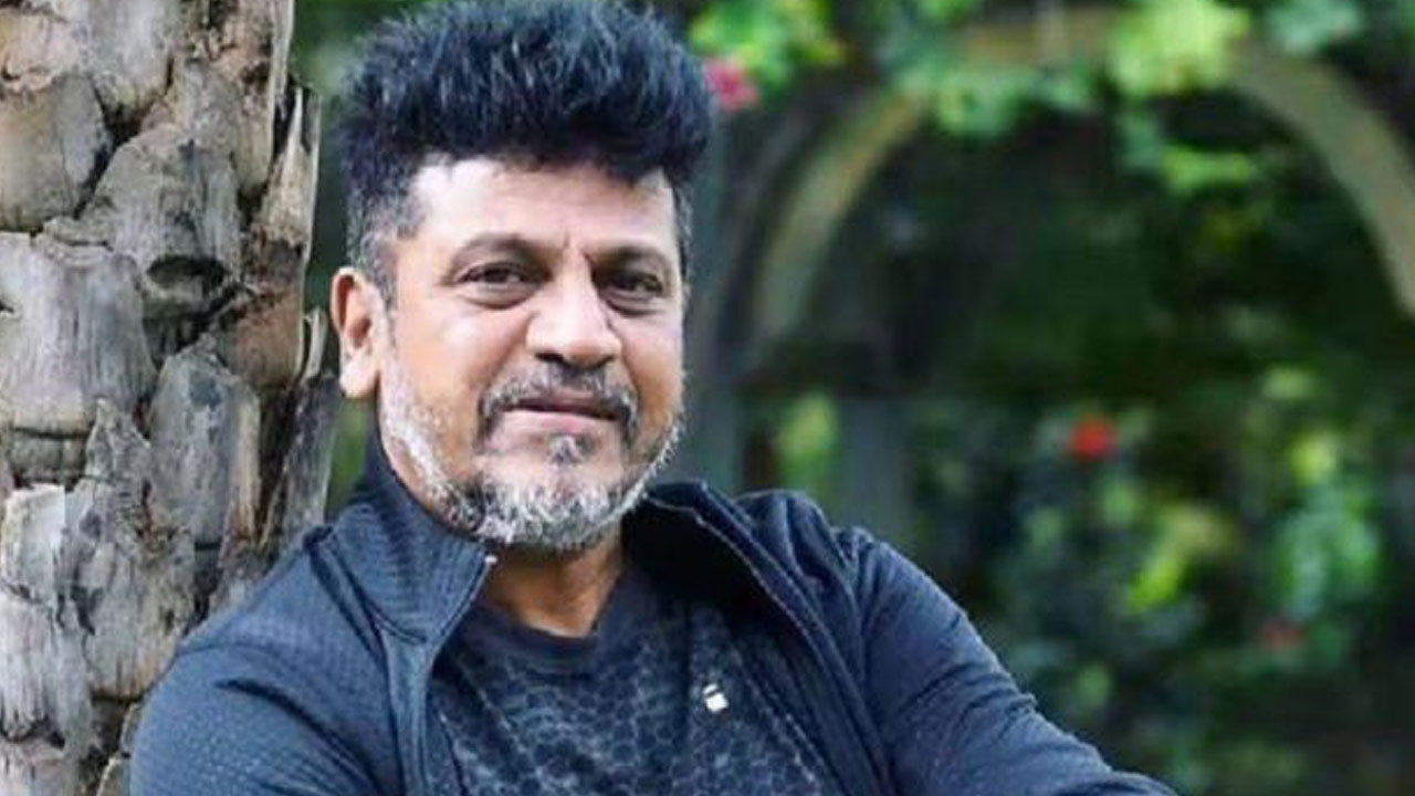 Shiva Rajkumar Travels to the US for Surgery, Assures Fans of Good Health Shiva Rajkumar Travels to the US for Surgery, Assures Fans of Good Health