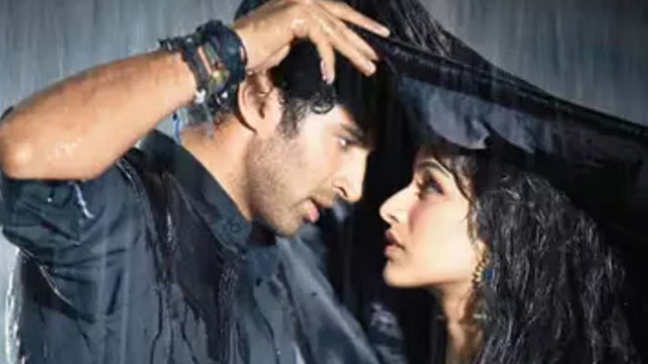 Shraddha Kapoor Reflects on Aashiqui 2 and Sparks Breakup Rumors Ahead of Stree 2 Shraddha Kapoor Reflects on Aashiqui 2 and Sparks Breakup Rumors Ahead of Stree 2