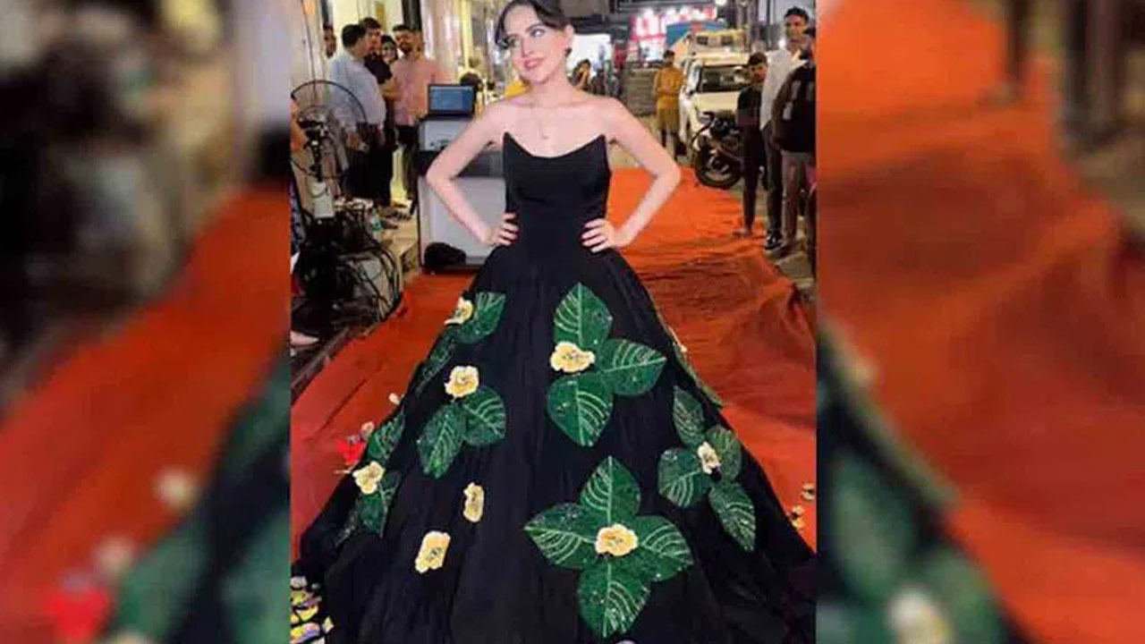 Urfi Javed Puts Iconic Dress Up for Sale Shocking Price Revealed