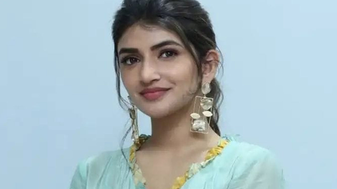 Sreeleela's Rising Stardom: From Pushpa 2 to Big Tamil Break with Sivakarthikeyan Sreeleela's Rising Stardom: From Pushpa 2 to Big Tamil Break with Sivakarthikeyan