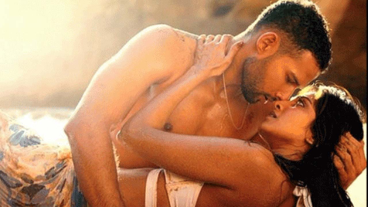 Saathiya Song from Yudhra Unveiled on September 9