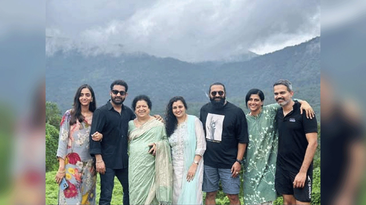 Jr NTR, Prashanth Neel, and Rishab Shetty Captured Together at Karnataka Hill Station Jr NTR, Prashanth Neel, and Rishab Shetty Captured Together at Karnataka Hill Station