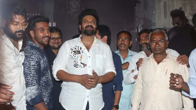 Manchu Manoj birthday celebrations with fans
