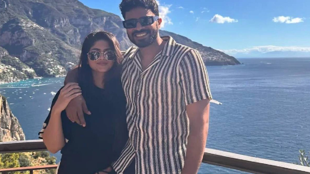 Megha Akash Enjoys Romantic Honeymoon in Italy After Tying the Knot with Sai Vishnu Megha Akash Enjoys Romantic Honeymoon in Italy After Tying the Knot with Sai Vishnu