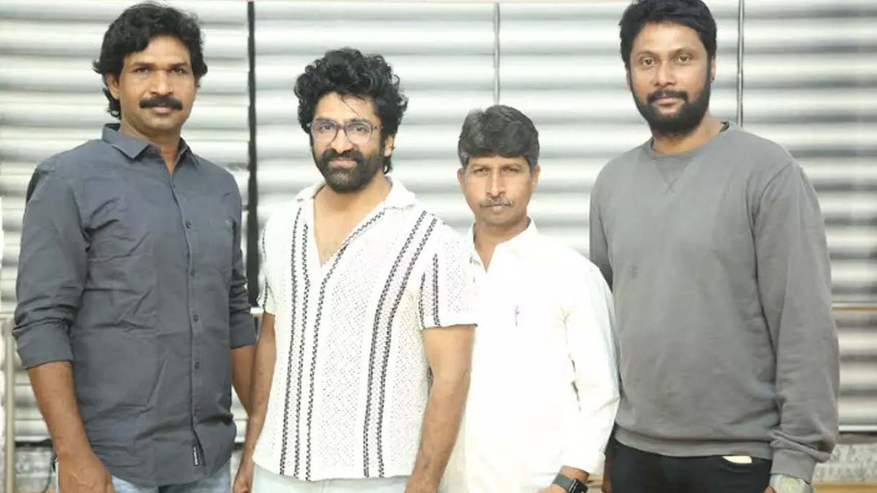 Sekhar Master Unveils New Song from 'Pranayagodari' Sekhar Master Unveils New Song from 'Pranayagodari'