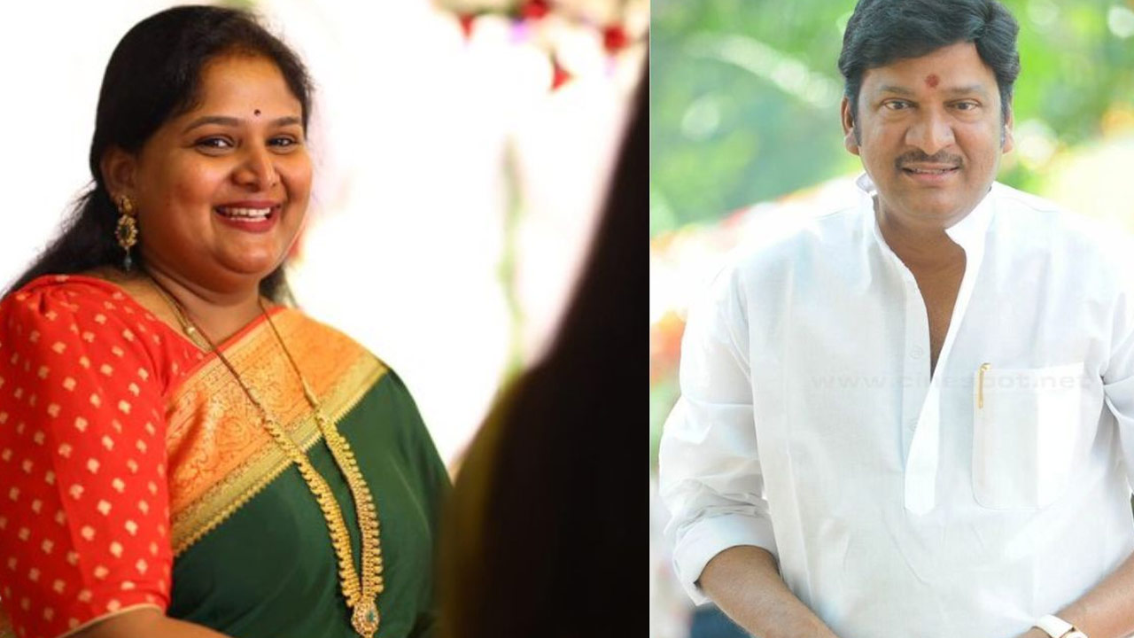 Actor Rajendra Prasad Mourns Death of Daughter Gadde Gayatri Actor Rajendra Prasad Mourns Death of Daughter Gadde Gayatri