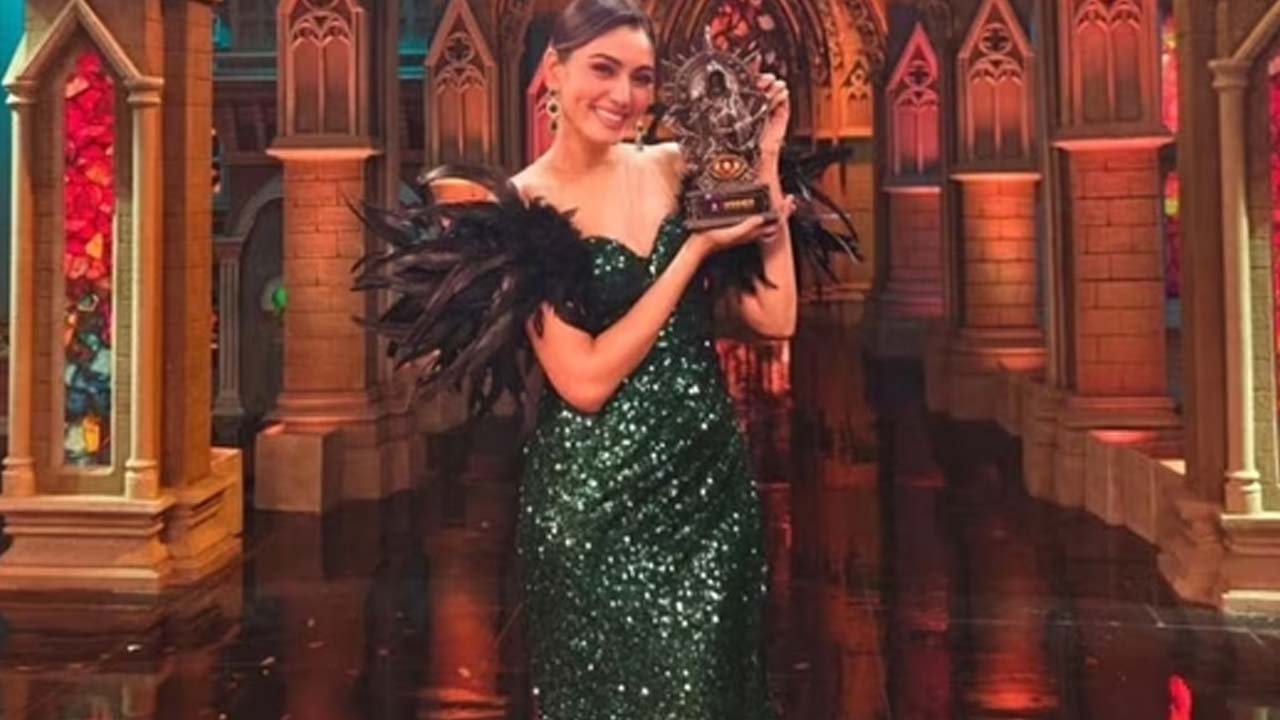 Sana Makbul emerged as the winner of Bigg Boss OTT Season 3