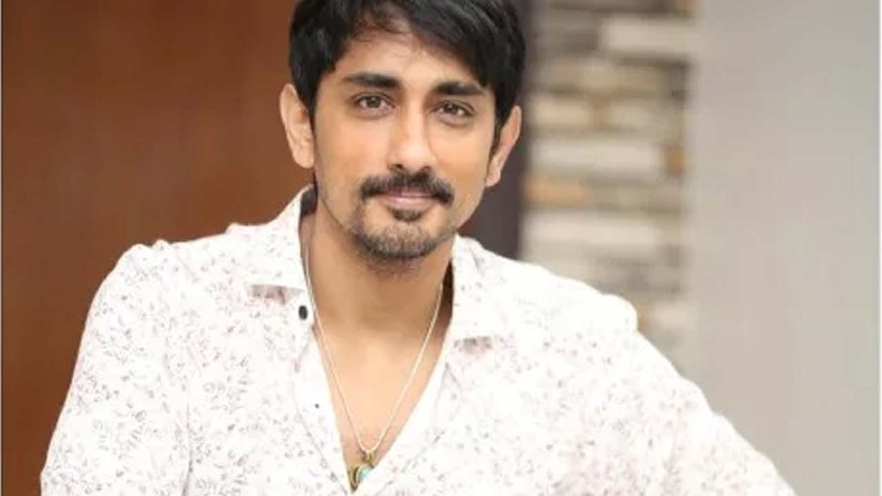 Siddharth Applauds Prabhas and 'Kalki'  Team for Stellar Performances