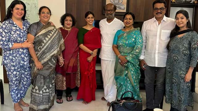 Varalakshmi Sarath Kumar invited the superstar to her wedding Varalakshmi Sarath Kumar invited the superstar to her wedding
