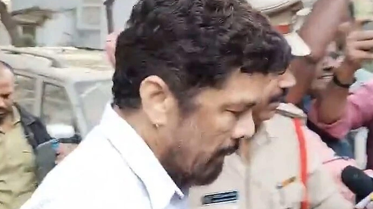 Posani Krishna Murali's CID Custody Ends, Presented in Court Posani Krishna Murali's CID Custody Ends, Presented in Court