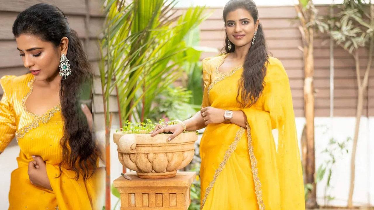 Aishwarya Rajesh Shines in a Saree