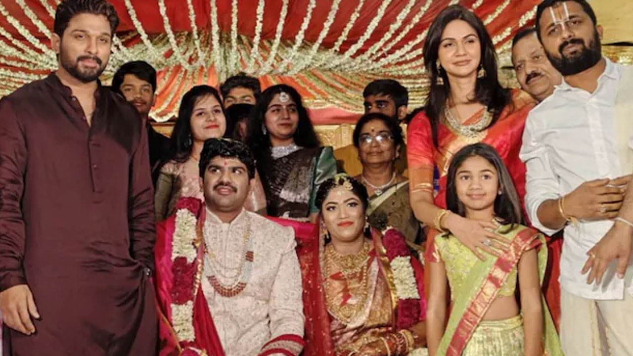 Allu Arjun Makes Stylish Appearance At Family Wedding Viral Photos Allu Arjun Makes Stylish Appearance At Family Wedding Viral Photos
