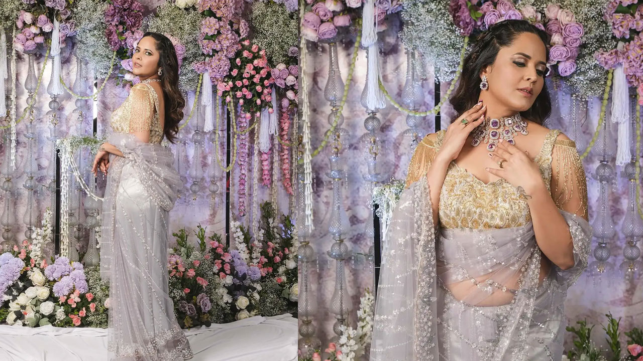 Anasuya Bharadwaj Shines on the Ramp at the Event