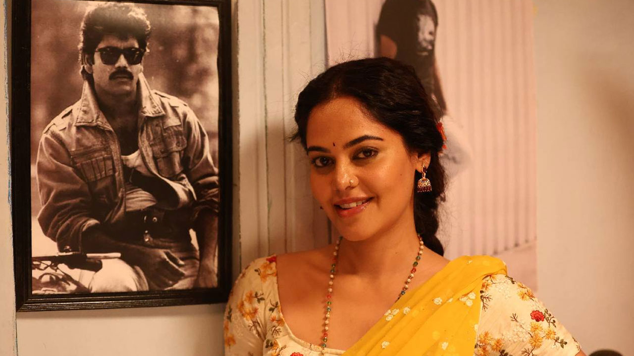 Bindu Madhavi Joins Social Drama 'Dandora' in a Bold Role