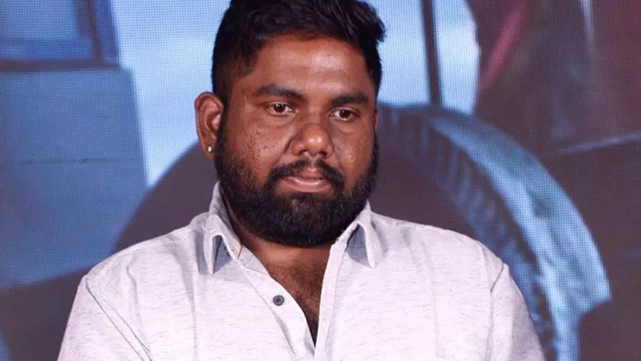 Comedian Harsha Chemudu Seeks Help to Find Missing Uncle with Alzheimer's Comedian Harsha Chemudu Seeks Help to Find Missing Uncle with Alzheimer's