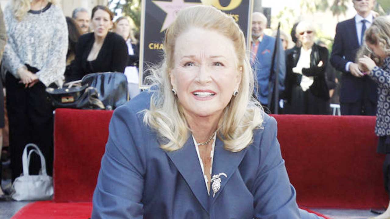 Hollywood Mourns Diane Ladd, Oscar Nominee, Passes Away at 89 Hollywood Mourns Diane Ladd, Oscar Nominee, Passes Away at 89
