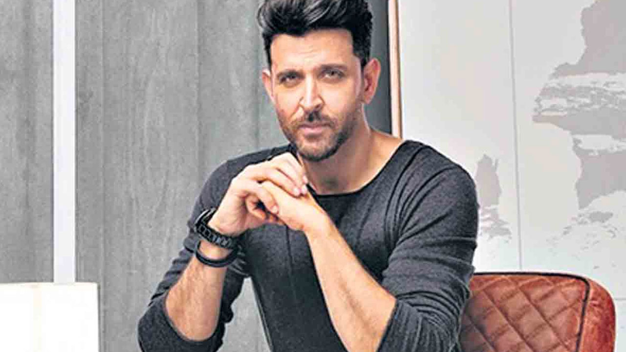 Hrithik Roshan to Direct ₹700 Crore Krrish 4, Confirms Rakesh Roshan Hrithik Roshan to Direct ₹700 Crore Krrish 4, Confirms Rakesh Roshan