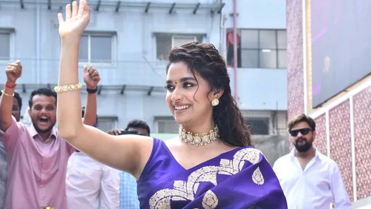 Keerthy Suresh Political Entry? Fans Link Her To Vijay's TVK Keerthy Suresh Political Entry? Fans Link Her To Vijay's TVK