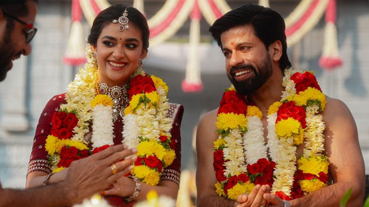 Keerthy Suresh Shares First Anniversary Wedding Video, New Trend Goes Viral Keerthy Suresh Shares First Anniversary Wedding Video, New Trend Goes Viral