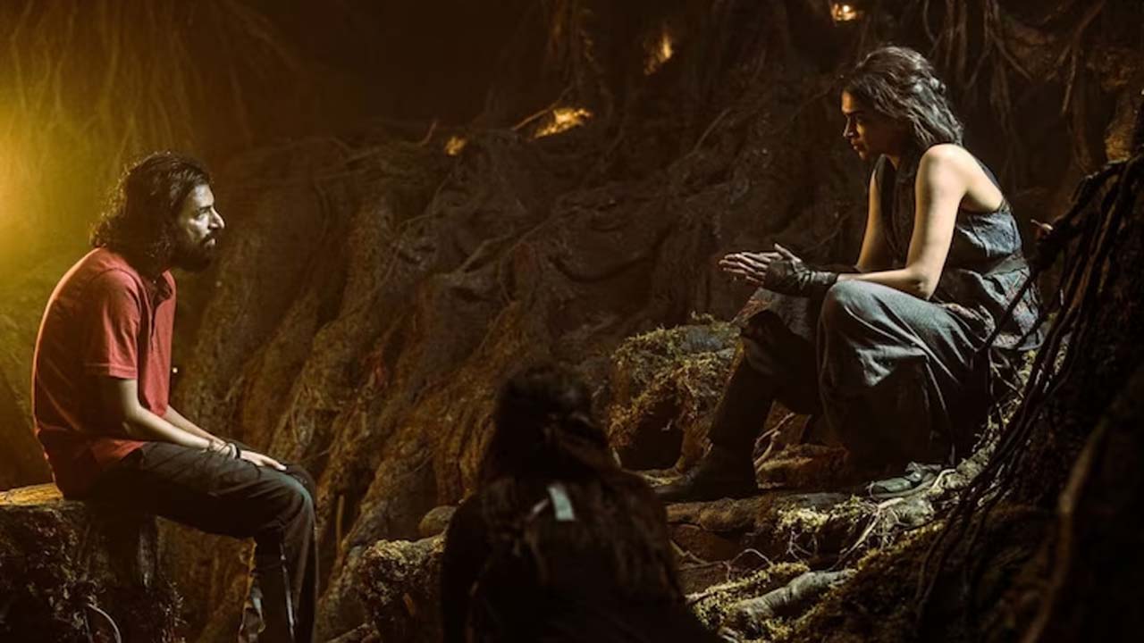 Deepika Padukone's Fire Walk In Kalki 2898 AD Still Gives Goosebumps Deepika Padukone's Fire Walk In Kalki 2898 AD Still Gives Goosebumps