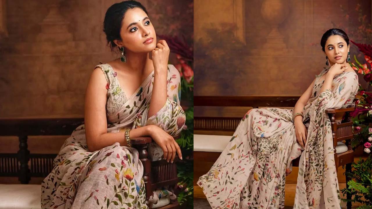 Priyanka Mohan Radiates Timeless Elegance in Heritage Saree