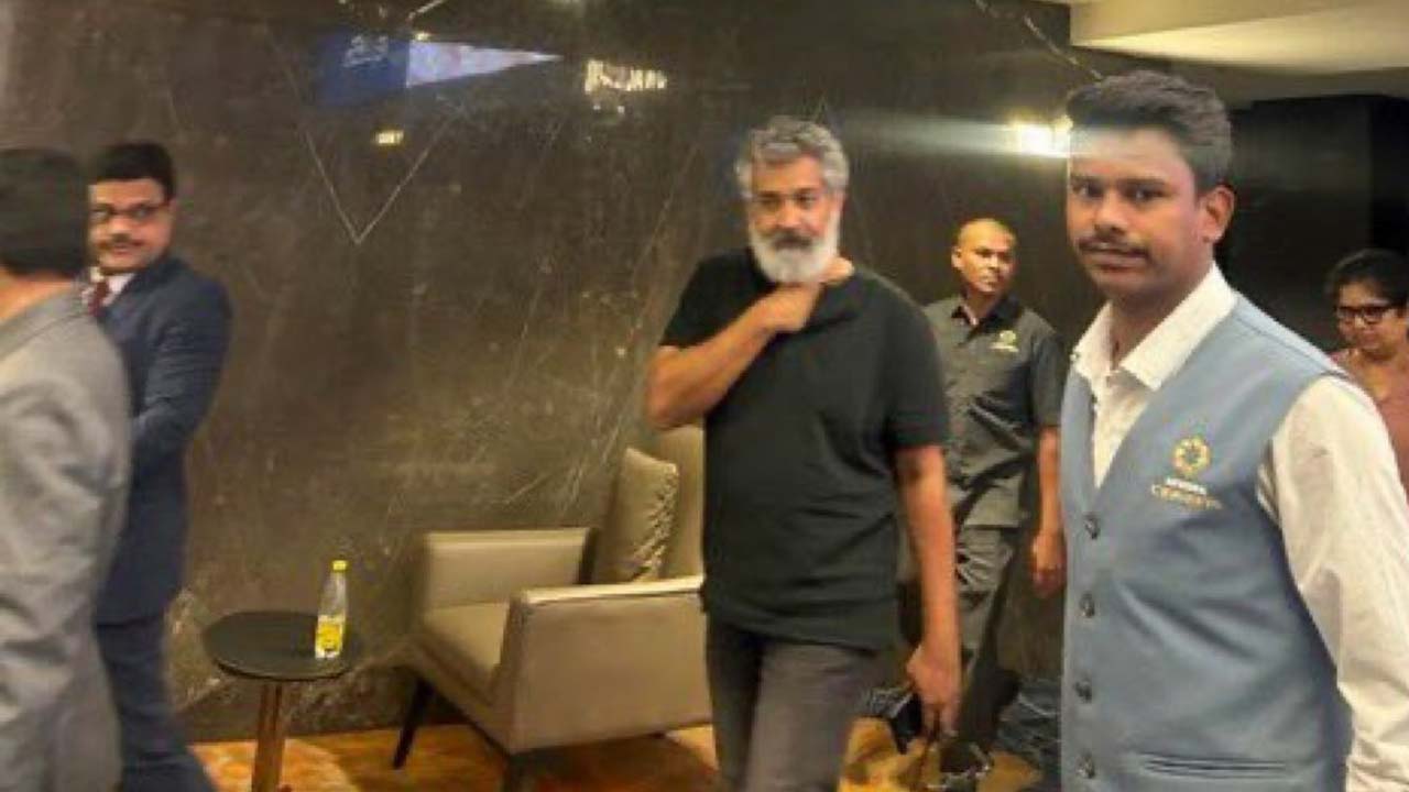 Rajamouli Watches Vijay Deverakonda's Kingdom with Family