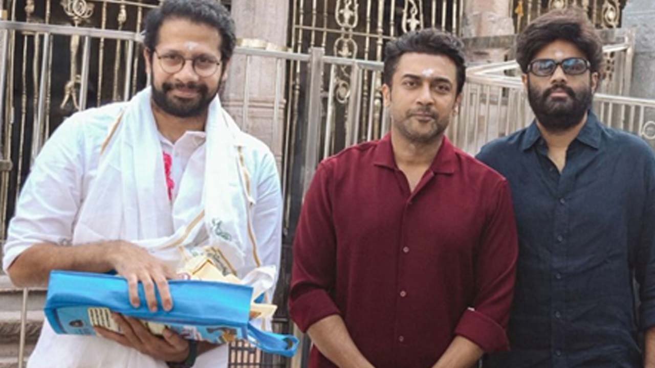 Suriya And Venky Atluri Seek Blessings At Palani Murugan Before Shoot Suriya And Venky Atluri Seek Blessings At Palani Murugan Before Shoot