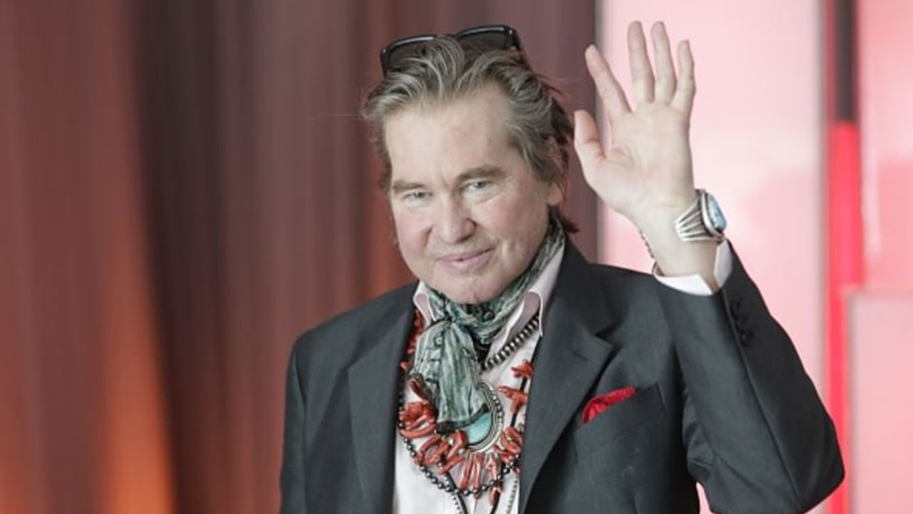 Val Kilmer, Star of Top Gun and Batman Forever, Dies at 65 Val Kilmer, Star of Top Gun and Batman Forever, Dies at 65