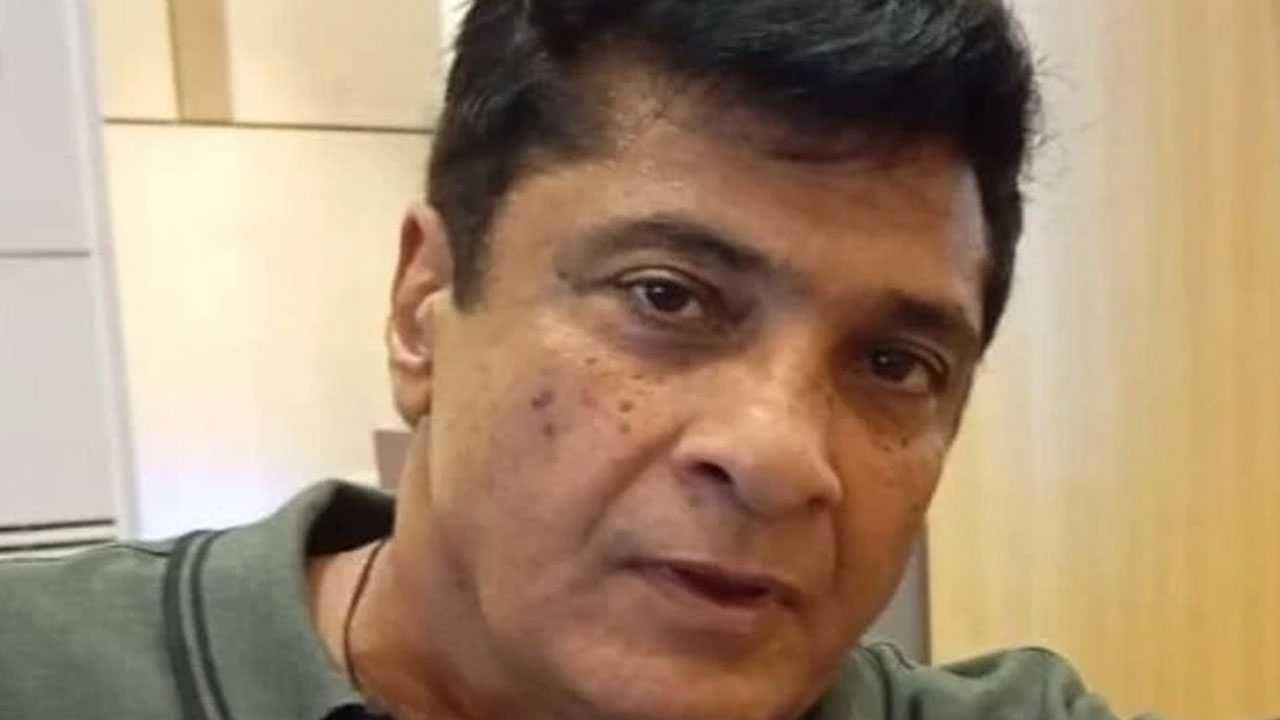 Veteran Bollywood Producer Saleem Akhtar Passes Away at 87