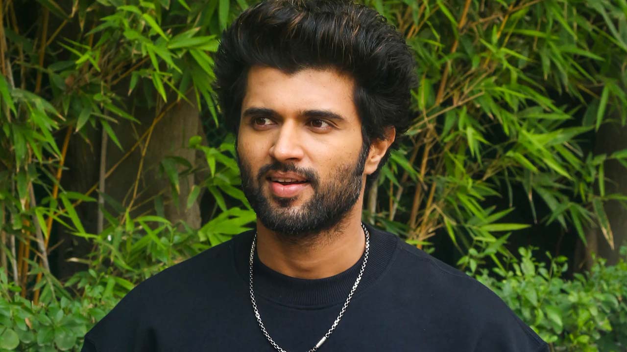 Vijay Deverakonda Questioned By ED In Betting Apps Probe