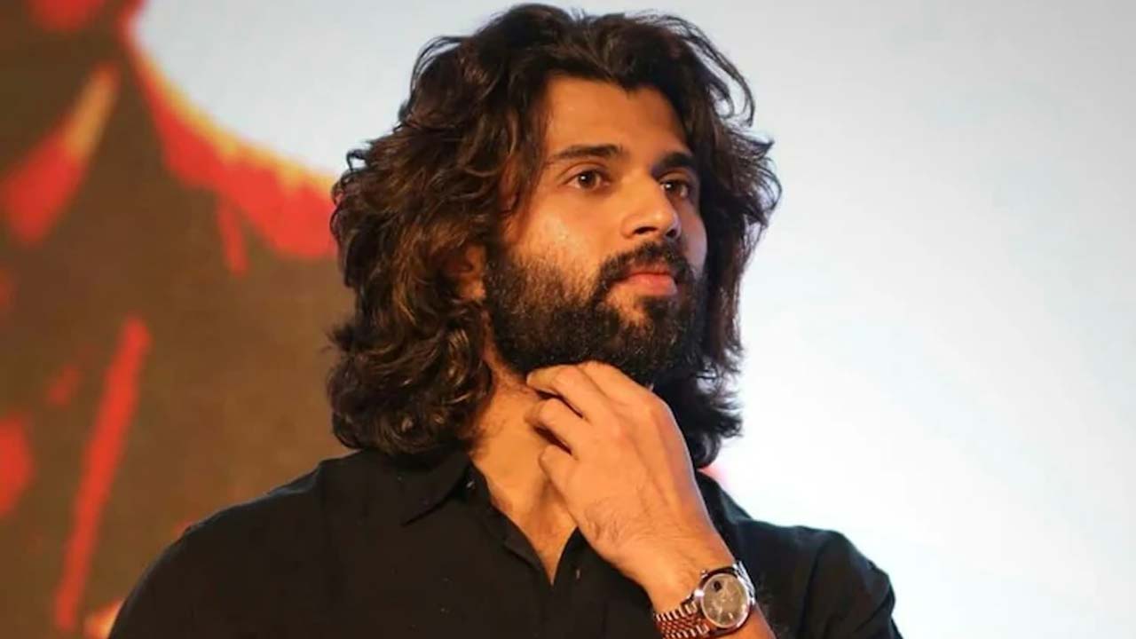 Vijay Deverakonda Hospitalised With Dengue Before Kingdom Release