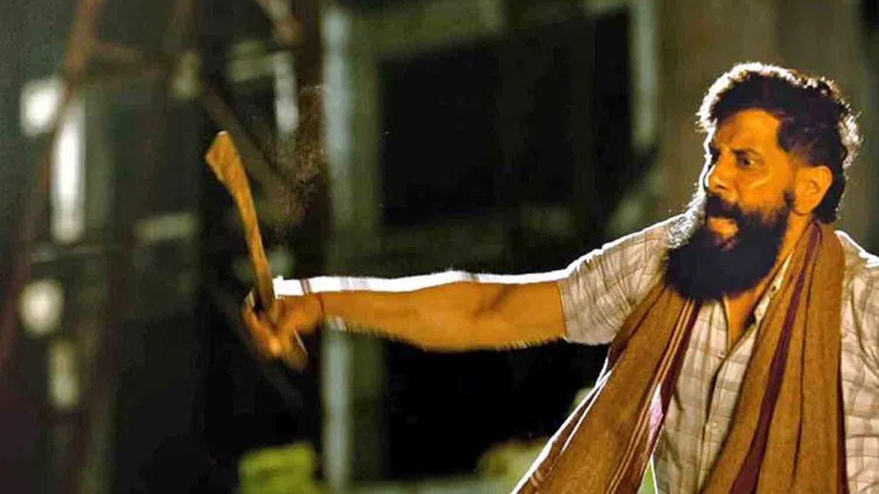 Vikram Gears Up to Compete with Salman Khan in a Crazy Fight with Veera Dheera Sooran and Sikandar Vikram Gears Up to Compete with Salman Khan in a Crazy Fight with Veera Dheera Sooran and Sikandar