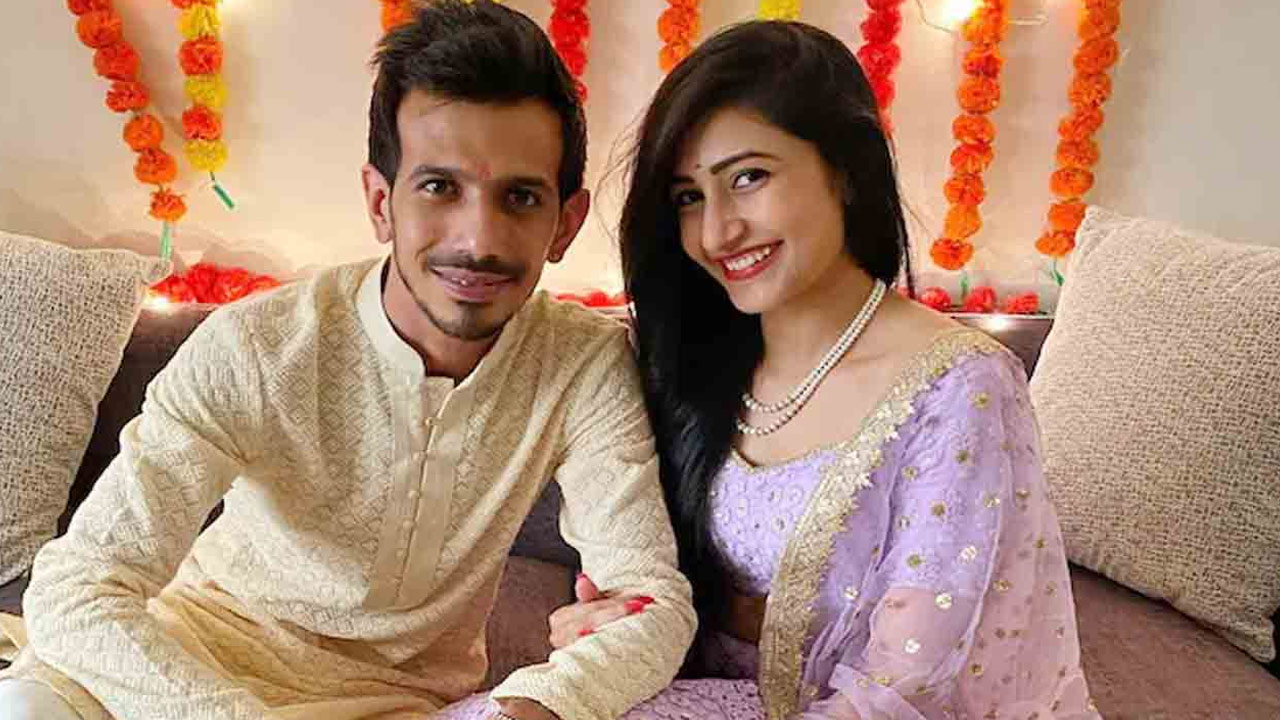 Yuzvendra Chahal and Dhanashree Verma's Divorce Rumors Intensify After Unfollowing Each Other on Instagram Yuzvendra Chahal and Dhanashree Verma's Divorce Rumors Intensify After Unfollowing Each Other on Instagram