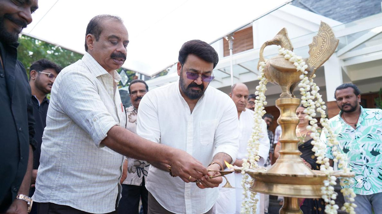 Mohanlal And Sathyan Anthikad Kick Off Hridayapoorvam Filming With Pooja Ceremony Mohanlal And Sathyan Anthikad Kick Off Hridayapoorvam Filming With Pooja Ceremony